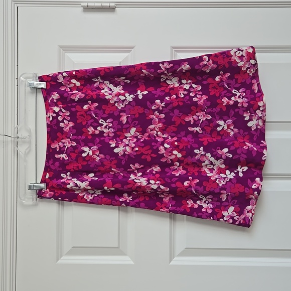 Ann Taylor pure silk skirt - Picture 6 of 6